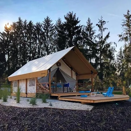 Glamping Stan Slapy Nova U Medvidka Luxury tent Zivohost