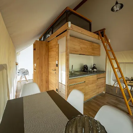 Glamping Stan Slapy Nova U Medvidka Zivohost